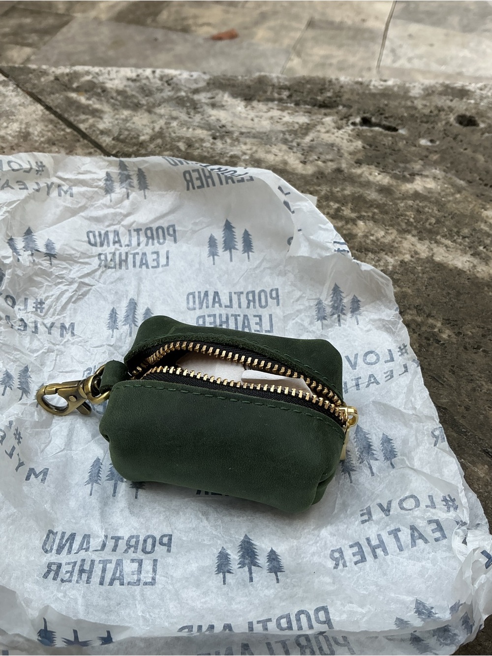 Portland Leather Dopp Keychain - Picture 4 of 4